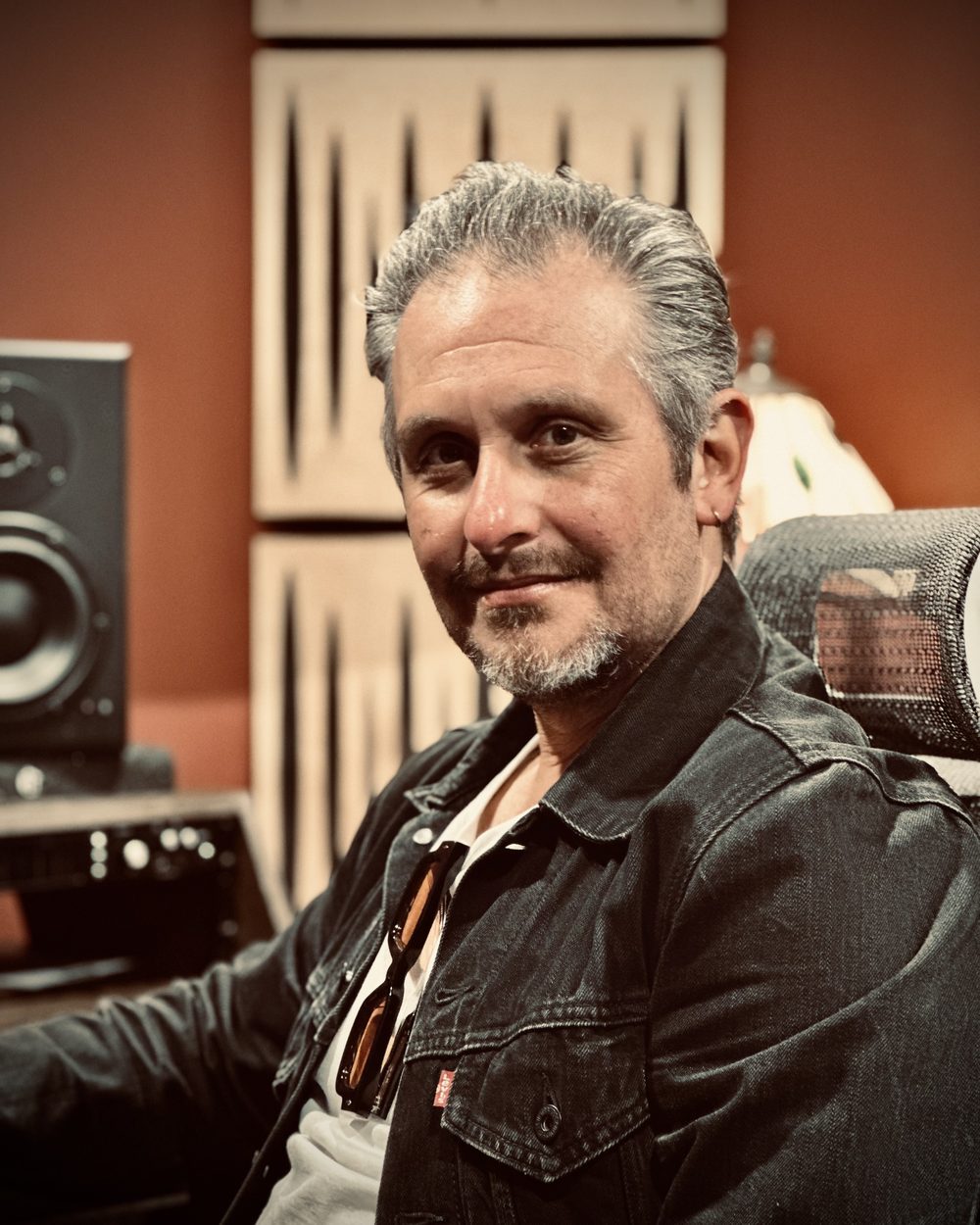 Lorenzo Sillitto, songwriter and guitarist, in Studio D at The Avenue Recording Studio, Bayside Melbourne